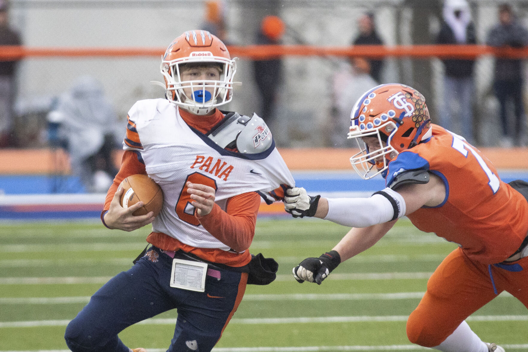 111322-dec-spt-pana-st-teresa-football-gallery_01.JPG
